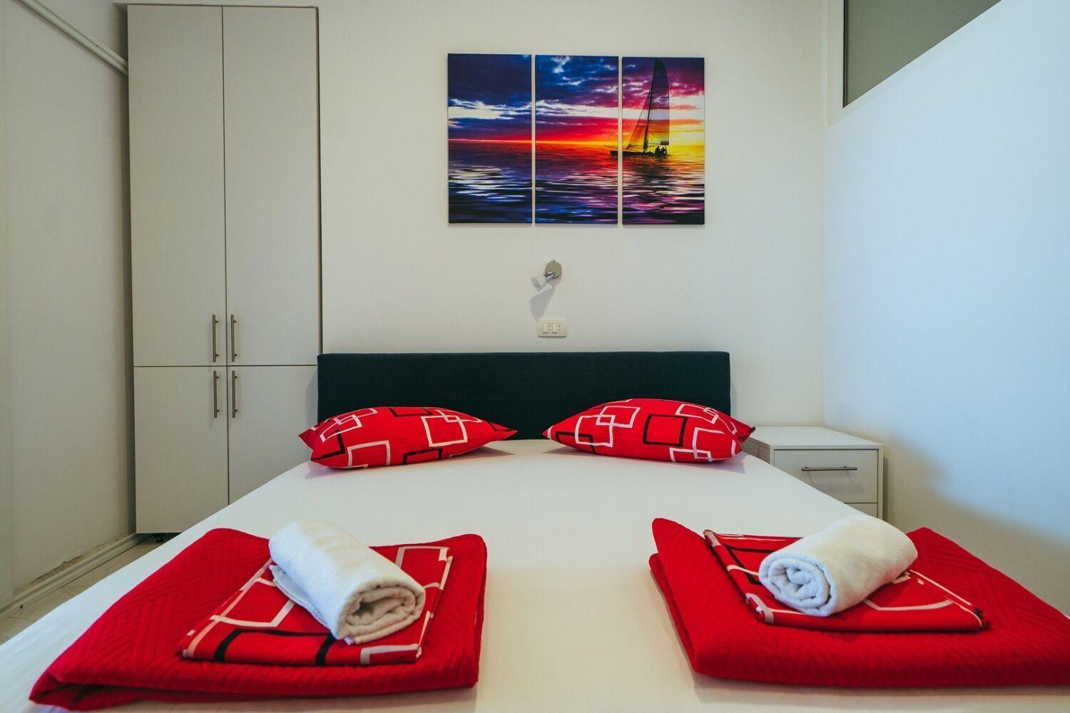 Apartments Lovre - Close To The Sea Brela Exterior foto